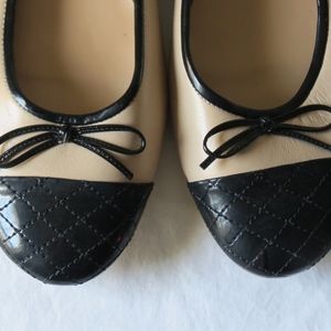 Karen Scott Tan and Black Flats